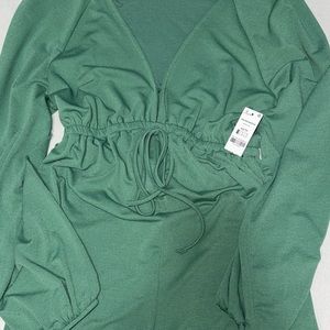 Beautiful BRAND NEW green summer jumper dress with V neck!